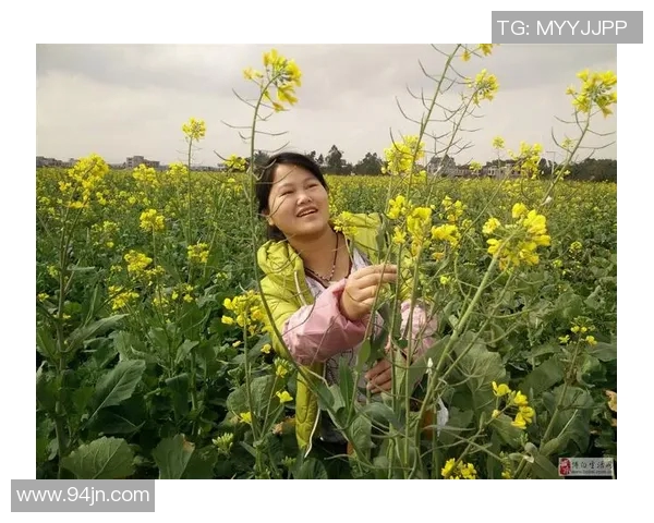 黄静独家揭秘足球技巧与心得分享助你提升球技的秘密之旅 黄静独家揭秘足球技巧与心得分享助你提升球技的秘密之旅