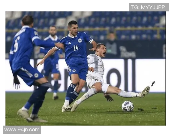 戈亚斯与沙佩科激战正酣谁能在这场较量中笑到最后