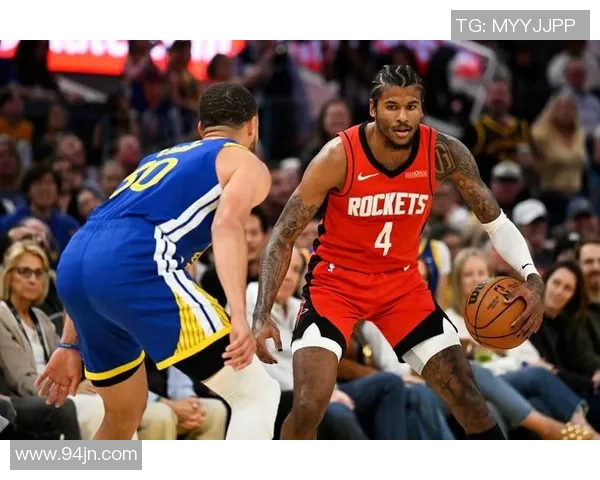 热火三巨头对决勇士精彩视频回顾与分析带你重温经典对抗瞬间