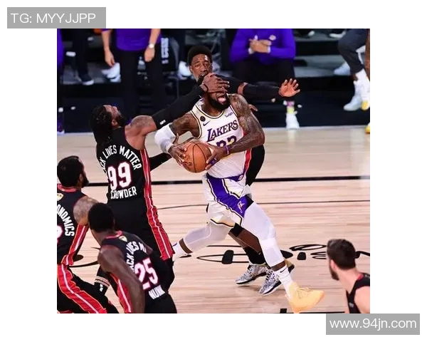 湖人对阵热火精彩直播尽在雨燕平台，篮球迷不容错过的激战时刻