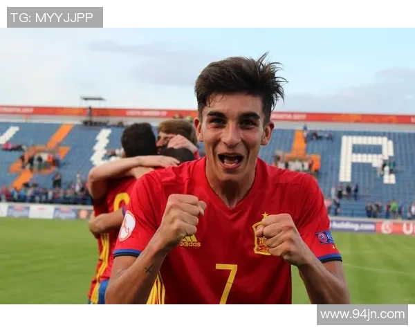 费兰托雷斯的足球之路：从青训到世界舞台的崛起与挑战